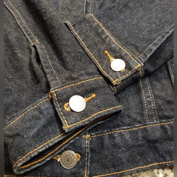 Levi's Jean Jacket Womens Medium Size Dark Blue - Picture 11 of 13